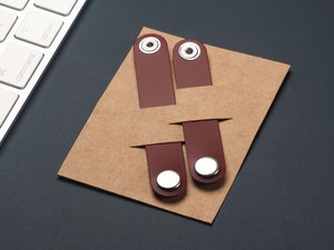 Earphone organizer 2317094